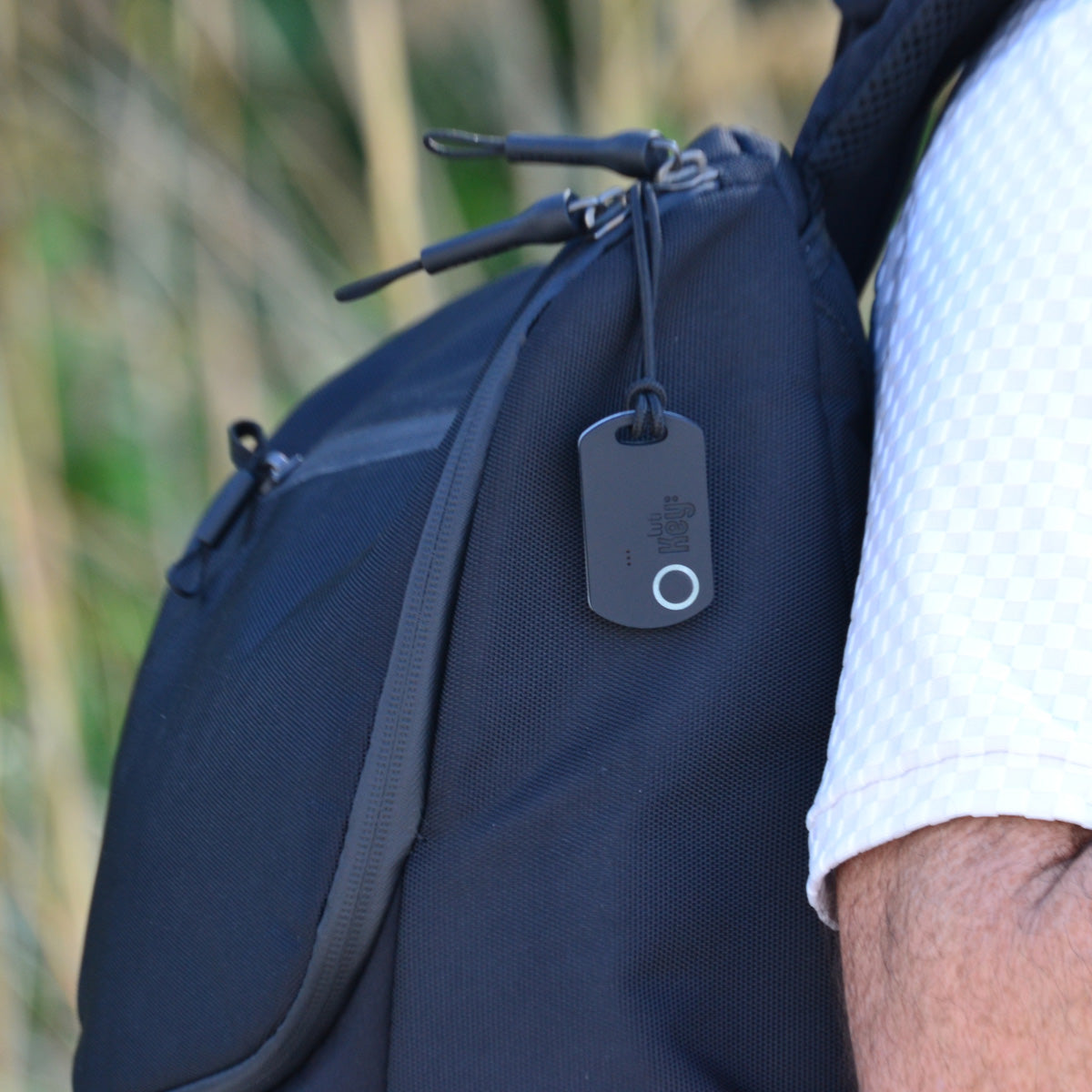 LutiKey Tracker - Bluetooth Tracking Device